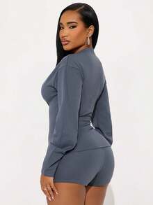Women's Two-Piece Set Simple Solid Color Elegant Casual Low Crew Neck Cardigan Hidden Button Waist Cinching Long-Sleeved Top Slim-Fitting Sexy Short Pants Set - Xám - Xem 3