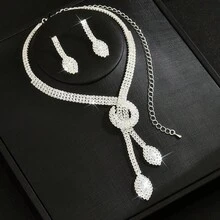 3件套女士首饰套装：蝴蝶项链+流苏耳环，适合日常拍照、晚礼服、婚纱、感恩节、音乐节、派对等场合。 - 銀色 - 查看 4