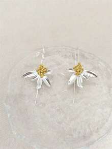 1 Pair Elegant Osmanthus Flower Design Earrings, High-Quality Jewelry Gift Suitable For Women's Daily, Party, Travel Wear - Silver - View 3