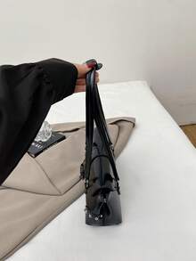 Y2K复古铆钉女士单肩包，新月形斜挎包，休闲日常单肩包，适合购物、装钱包，适合年轻女性、大学生、新手和上班族女性。完美适用于办公室、大学、工作、商务、通勤、户外、旅行和徒步等场合，复古风十足。 - 黑色 - 查看 4