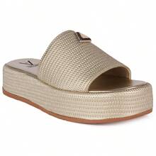 Women's Platform Sandal | Comfortable Flat Model - Silver - View 3