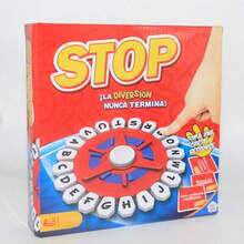 万圣节和圣诞节礼物，西班牙语疯狂字母棋盘游戏，头脑风暴互动桌面游戏，蓝黑趣味英语字母挑战棋盘游戏，蓝黑声光英语字母游戏，西班牙语和英语派对游戏，语言学习者和团体活动游戏（不含电池） - 紅色 - 查看 3