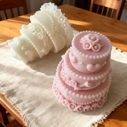 1 Handmade Soap Mold/Candle Mold, In The Shape Of A Mini Cake With Three-Dimensional Floral Relief, Suitable For Valentine's Day, Birthday Parties, Romantic Home/Decoration, Non Food Contact, Simple Demolding, Reusable Silicone Mold.