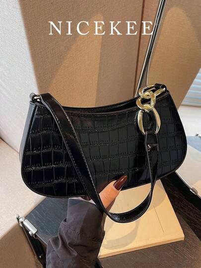 小众简约纯色鳄鱼纹单肩包，时尚链条拼接肩带，多功能腋下包，日常实用，优雅气质高端质感女包，适合工作通勤、外出、约会、用餐等场合。