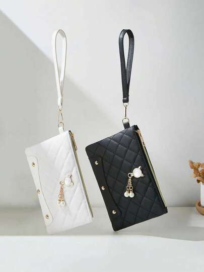 时尚新款仿珍珠装饰女士手腕包，绗缝方形零钱包