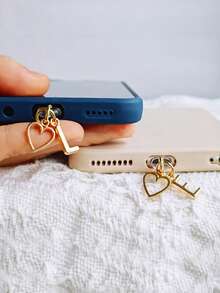 Nút bịt cổng sạc hình trái tim và chữ cái tiếng Anh đơn giản mạ vàng, có mặt dây chuyền hình chữ cái A-Z, phù hợp với cổng sạc Type-C. Quà tặng cho mẹ, gia đình, bạn bè, trẻ em, sinh nhật, ngày lễ. Phụ kiện điện thoại, mặt dây chuyền trang trí điện thoại. - Nhiều màu - Xem 3