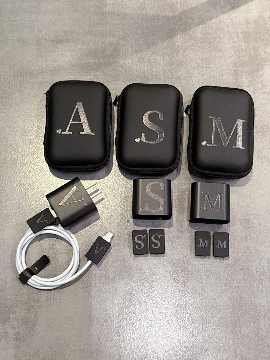 5pcs Charger & Cable Organizer Set (1pc Black Cable Organizer Bag, 1pc Black Charger Protector Case, 2pcs Black Cable Clips, 1pc Black Cable Tie), UV Printed Black Heart & Alphabet Pattern, Compatible With Apple 20W Fast Charger - Multicolor - View 1