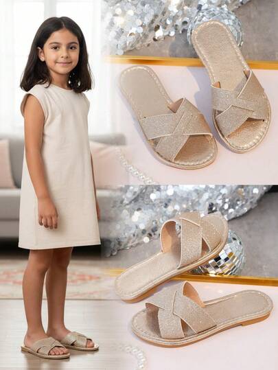1双亮金色幼儿/儿童平底凉鞋，柔软编织面料，经典露趾设计，防滑鞋底，时尚公主风，适合海滩、派对、度假、室内/室外穿着，2026春夏款