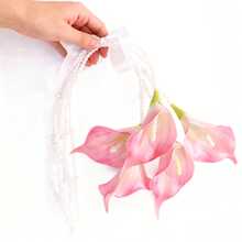 1束优雅的白色/粉色人造马蹄莲和百合花束 - 婚礼花艺布置新娘捧花，点缀绿色，适合新娘、伴娘、婚礼季、情人节派对 - 彩色 - 查看 7