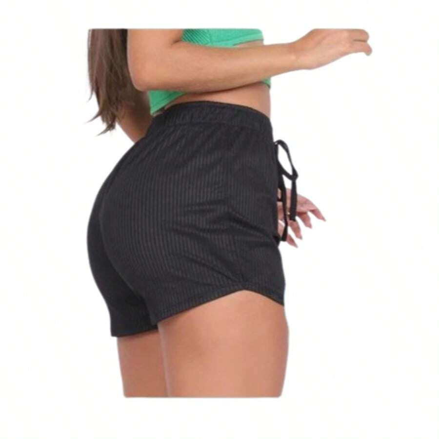 Short Feminino Preto Canelado Básico Elastano Larguinho