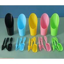 随机颜色多功能土壤铲，带人体工学手柄 - 耐用PP塑料植物种植工具，适用于多肉植物、盆景、室内和园艺 - 彩色 - 查看 11