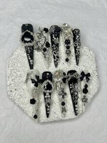 10片Y2K辣妹黑白侘寂风深色长款手工按压式美甲片3D蝴蝶结爱心珍珠玫瑰奢华假指甲万圣节礼物美甲用品（1张果冻贴纸+1个指甲锉） - 黑與白 - 查看 9