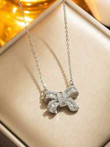 1件优雅闪亮不锈钢立方氧化锆蝴蝶结项链，适合女士参加派对佩戴和作为礼物 - 蝴蝶結 - 查看 4