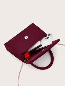 Noctella 酒红色天鹅绒手提包，采用交叉褶皱设计，触感柔软，饰以金属装饰，尽显优雅复古风情，适合晚宴和日常通勤，为您的装扮增添奢华魅力，是馈赠女性的理想之选。 - 酒紅色 - 查看 7