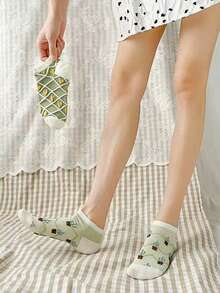 5 Pairs Of Women's Ankle Socks, Primarily In A Low-Saturation Green Hue, Paired With Elements Such As Diamond Patterns, Hearts, And Knitted Textures, Create A Naturally Healing And Forest-Inspired Atmosphere, Full Of Fun. They Are Comfortable And Won't Fall Off The Heel, Making Them Suitable For Wearing On Various Occasions Such As Valentine's Day - Multicolor - View 3