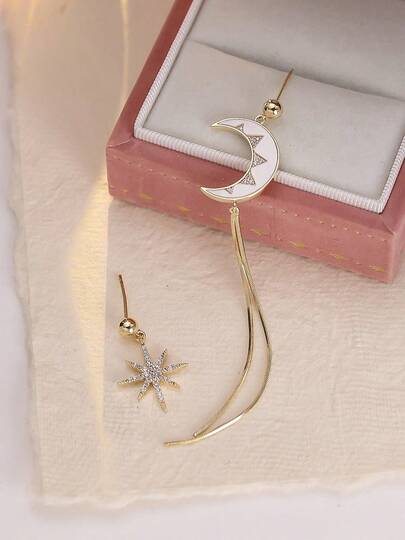 1件复古不对称星月流苏耳环，适合日常佩戴