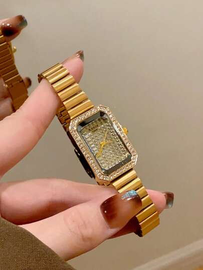 1件椭圆形竹节表带女士手表，金色可调节表带，精致优雅，百搭石英腕表，适合日常佩戴，是理想的日常搭配礼物。