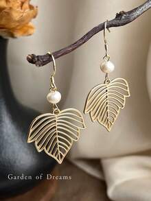 一对复古镂空枫叶耳环，925银针淡水珍珠手工耳环，波西米亚风格，适合女性日常佩戴，情人节、斋月、礼物 - 金色 - 查看 1