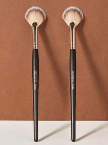 OEIEZ Professional Blush Brush, Soft Synthetic Hair Brush For Women, Face Highlighter, Contouring, Foundation, Blush, Highlighter Makeup Brushes - Multicolor - View 1