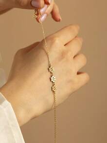 Vòng tay tưởng niệm thú cưng khắc tên và dấu chân theo yêu cầu, phù hợp cho người yêu mèo/chó, món quà ý nghĩa nhân Ngày của Mẹ, tông vàng, thời trang và đa năng, màu sắc tươi sáng, phong cách cổ điển, thiết kế tối giản, unisex. - Nhiều màu - Xem 7