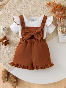 Set de 2 piezas de camiseta de manga con volantes de color contrastante y pantalones cortos con tirantes y lazo decorativo para niñas bebé de estilo casual - Marrón - Ver 3