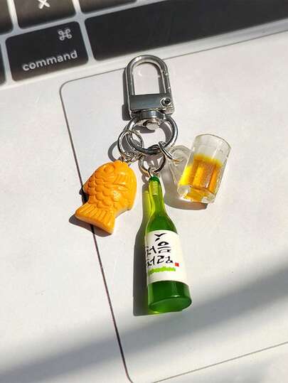 1个创意海马造型树脂开瓶器钥匙扣，可作钱包、背包挂件、DIY钥匙扣、汽车钥匙扣、情侣挂件，适合作为生日或派对礼物送给家人、情侣或朋友。