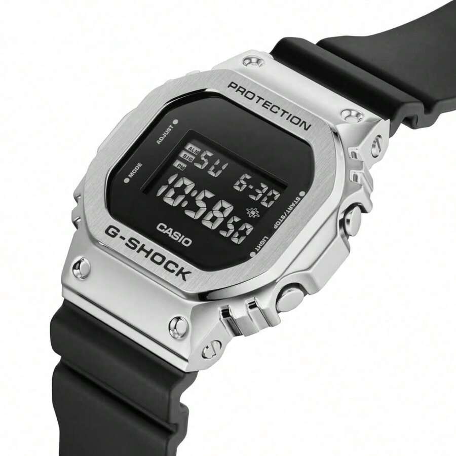 Casio 卡西欧 G-Shock 男士电子表 - 金属包覆方形设计，200米防水防震黑色树脂表带，带 LED 背光、闹钟和秒表功能，适合日常佩戴、户外探险和送礼。 - 均碼 - 查看 1