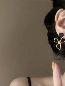 1 Pair Elegant Floral Stud Earrings, Chic And Graceful - Flower Earrings - View 2