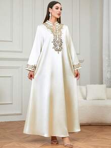 优雅女士斋月时尚随机印花V领长袍罩衫，饰有亮片、串珠和刺绣细节，适合开斋节庆祝活动和日常穿着。 - 杏色 - 查看 4