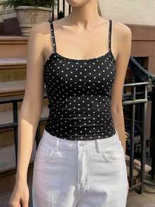阳光明媚的夏天，女性可以穿着黑色波点印花吊带针织背心，展现性感又清新的风格，无论是在街头还是在家。 - 黑色 - 查看 4