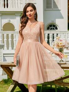 MIUSOL Deep V-Neck Sequin Lace Contrast Mesh Ruffle Hem Cocktail Dress, Summer Women's Apparel, Shiny Party Dress, Suitable For Birthday Party, Graduation Ceremony, Dinner Party And Other Occasions - Champagne - View 2