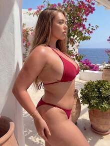 Plus Size Backless Red Sexy Monokini Swimsuit With Adjustable Side Tie, Gold Star Pattern, Stretchy Fabric Casual Vacation Beach Summer - Red - View 4