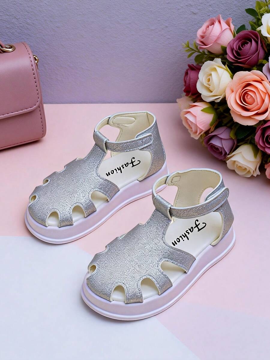 2026春夏未来科技风女童鞋（3-12岁）[软底][金属银镜][科技几何镂空结构][轻盈反光EVA材质] - 銀色 - 查看 1