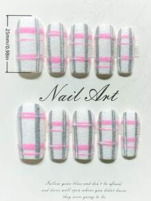 1 Piece Of Handmade Press-On Nail Art. Long Nails, Square Nails, White Nails, Checkered Pattern, Plush Texture, Fresh And Sweet Style, 3D Nails, Valentine's Day Nails, High-End Quality, Reusable, Suitable For Everyday Wear And Holidays. - Multicolor - View 4