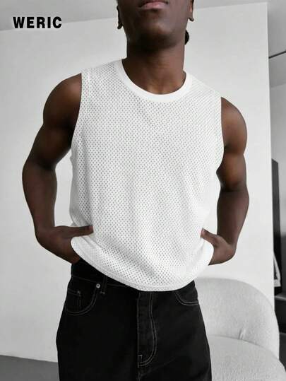 男士时尚运动网眼短款背心，简约百搭，适合夏季日常运动、跑步和街头风格。