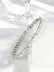 1件S925纯银手链，适合红毯盛典、周年纪念派对，耀眼优雅；情人节可赠予伴侣，惊艳精致，与西方浪漫节日的激情氛围相得益彰。 - 銀色 - 查看 4