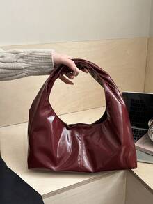 Fashionable New Solid Color Personalized Pleated Classic Handbag, Soft And Smooth Leather Crescent Shaped Women's Armpit Bag, Suitable For Shopping, Wallets, Shopping, Young Women, College Students, Newcomers, And White-Collar Workers. They Are Very Suitable For Offices, Universities, Work, Business, Commuting, Outdoor Activities, Travel, And Outings - Red - View 5