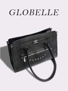 GLOBELLE黑色亮面双提手手提包，配银色五金配件。这款时尚的黑色人造革托特包采用挺括的包型设计，配有双提手和抛光银色饰件（锁扣、拉链口袋、铆钉镶嵌）。女士托特包。宽敞的主隔层和前置拉链小袋，非常适合日常使用。经典的设计融合了优雅与实用性，是工作、外出办事或休闲出行的理想之选。 - 黑色 - 查看 9