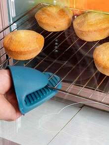 2pcs/Set Silicone Heat Resistant Gloves, Thick Non-Slip Oven Mitts Suitable For Oven And Microwave - Multicolor - View 3