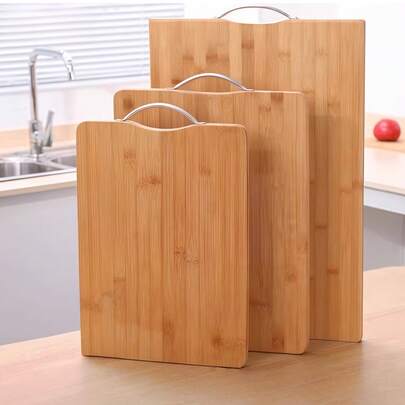 Taglieri in rovere, bambù e a strisce di varie dimensioni e stili; taglieri solidi e spessi con manici; uso su entrambi i lati; taglieri per la casa in bambù e rovere, taglieri per affettare, piani di lavoro per la cucina, taglieri portacoltelli e taglieri spessi per tagliare frutta, verdura e carne.