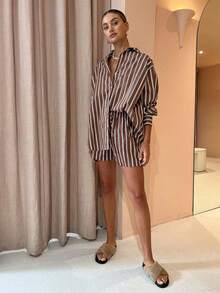 QIANZHIDU 女士休闲优雅时尚两件套，撞色条纹纽扣长袖衬衫搭配抽绳腰带常规短裤，适合海滩及类似场合，春季穿着。 - 棕色 - 查看 10