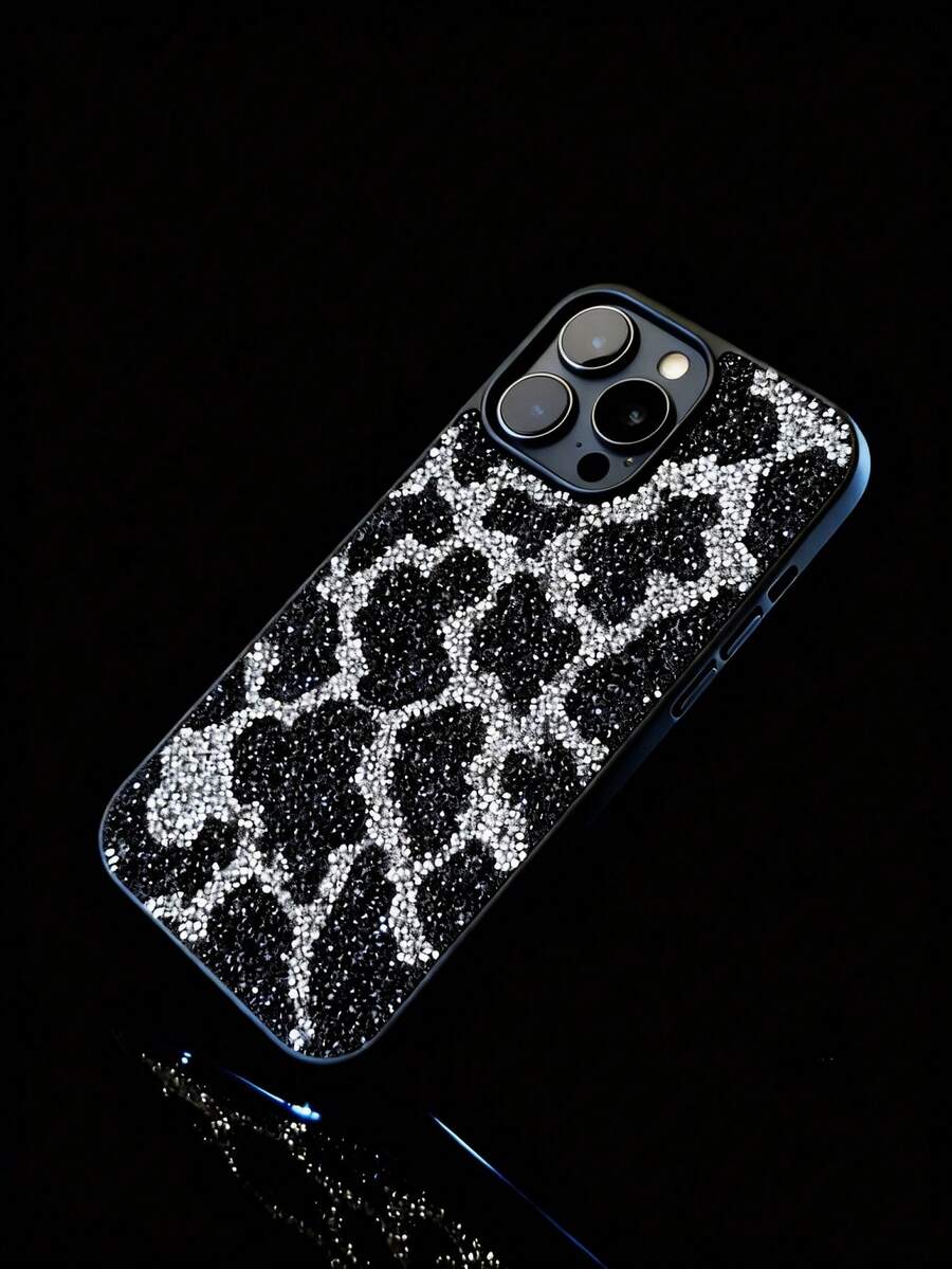 1个超闪亮3D水钻全镶黑白奶牛纹手机壳，兼容 17、16 Pro Max；星空水钻手机壳，兼容 15；奶牛纹手机壳，兼容 14；简约全镶水钻手机壳，兼容 13；大摄像头孔手机壳，兼容 12、11 - 黑與白 - 查看 1