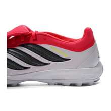 Adidas 男女通用足球鞋，Falcon LEAGUEFTTF，男士和女士足球训练鞋，轻便舒适，适合日常锻炼，JR7873 - 亮紅/一號黑/白 - 查看 7