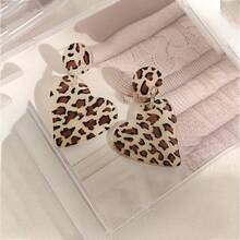 1Pair Maillard Leopard Print Heart Acrylic Studs, Hong Kong Style Light Luxury Minimalist Design For Women Fall Winter Daily Wear Party Fashion Jewelry - E6781/Beige Heart - View 8