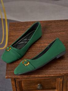 女士时尚百搭方头玛丽珍平底鞋 - 经典百搭绿色，舒适透气，适合办公室和休闲场合，四季皆宜，新款时尚简约一脚蹬纯色丝绒平底鞋，是情人节、母亲节、婚礼、派对、办公室等场合的理想之选。（尺码偏小，鞋型偏窄，建议选购大一码） - 綠色 - 查看 7