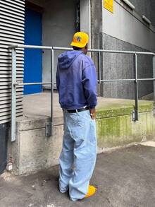 男士浅蓝色水洗舒适宽松阔腿牛仔裤，Y2K 宽松牛仔裤，褪色靛蓝水洗，柔软棉质面料，超宽松版型，休闲百搭 - 淺色水洗藍 - 查看 2