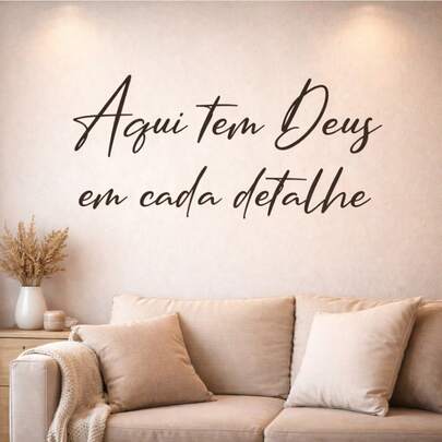Quadro Aqui Tem Deus Em Cada Detalhe Decoração Frase em Mdf 3mm - Várias Cores