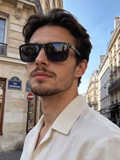 男女复古休闲黑色时尚眼镜，复古长方形塑料镜框太阳镜，夏季度假必备太阳镜，适合海滩旅行和日常夏季佩戴