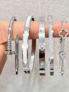 2026新款不锈钢闪亮四叶草水钻女士手链套装，时尚耐用防水防褪色，圣诞节和情人节送给母亲和女儿的礼物 - 銀色 - 查看 2