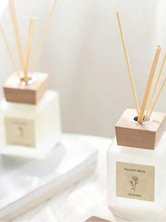 1 طقم موزع عطر بدون لهب (1 زجاجة زيت أساسي + 5 عيدان عطرية)، 4 روائح مستخلصة من نباتات طبيعية، موزع عطر لديكور المنزل، هواء منعش طويل الأمد، عطور علاجية، مناسب للهدايا، أعياد الميلاد، عيد الميلاد، غرفة النوم، المكتب، غرفة المعيشة، الحمام، إزالة الروائح